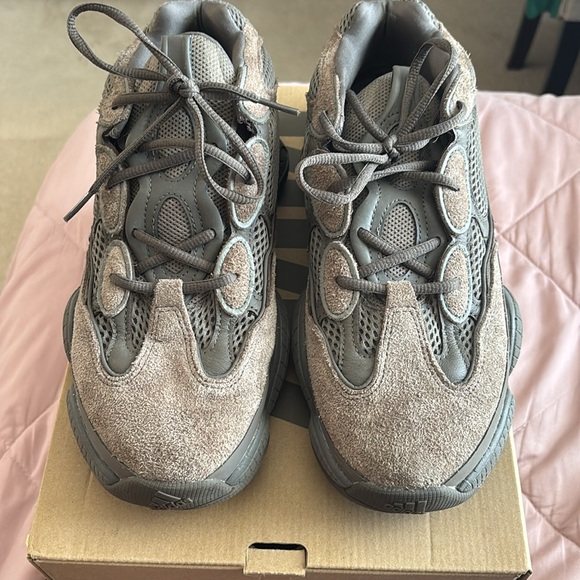 yeezy 500 brown